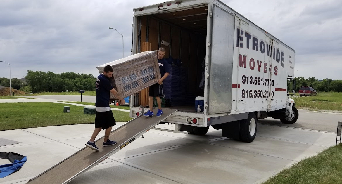 Help Wanted Movers and Drivers